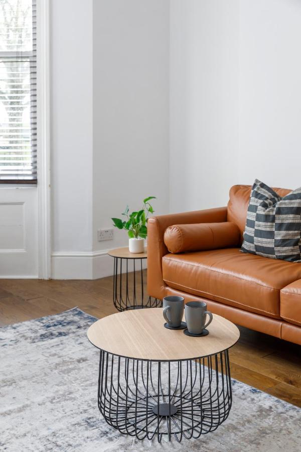 Serenity Square - Wow Location Sleeps 4 Apartment