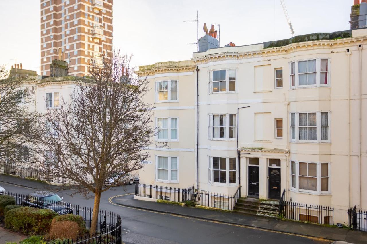 Apartment Serenity Square - Wow Location Sleeps 4 *